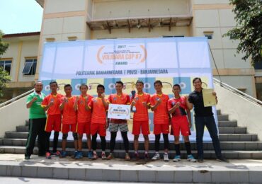 POLIBARA GELAR TURNAMEN BOLA VOLI