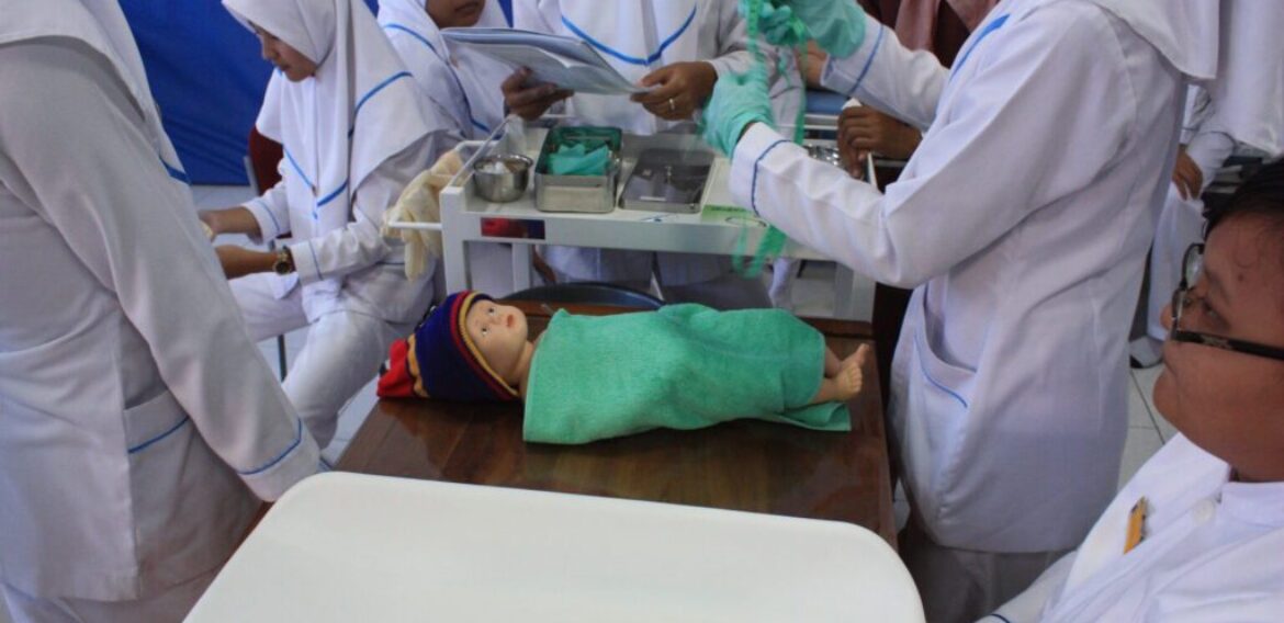 KULIAH UMUM KESEHATAN LINGKUNGAN, MAKANAN MINUMAN, PEMUKIMAN PASCA BENCANA