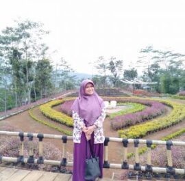 Rusfita Retna, SST., M.Keb