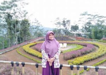 Rusfita Retna, SST., M.Keb